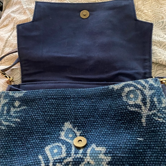 Very cool, almost new! Indigo color handbag. Perfect all year round! - Picture 8 of 8
